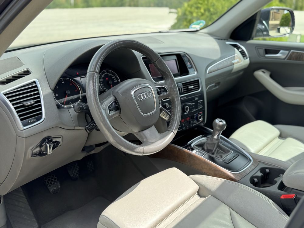 Audi Q5 OffRoad , 2.0 TDI 170 Cp Quatrro , Manual