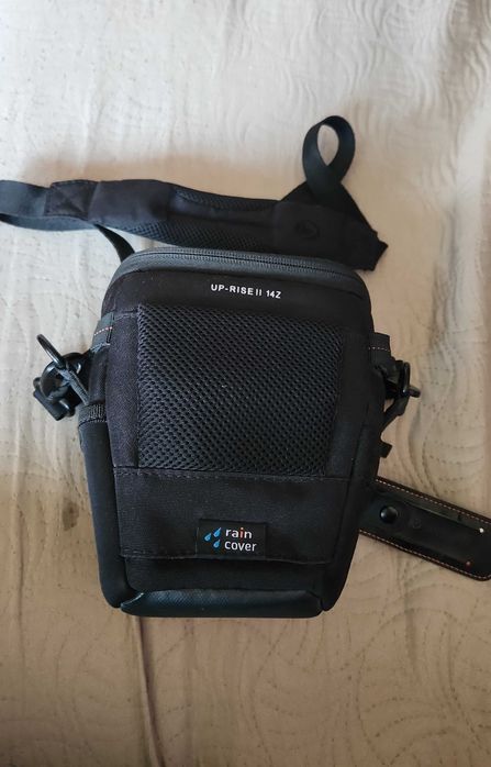 Vand geanta foto Vanguard UP-Rise 18 II, culoare negru, NOU.