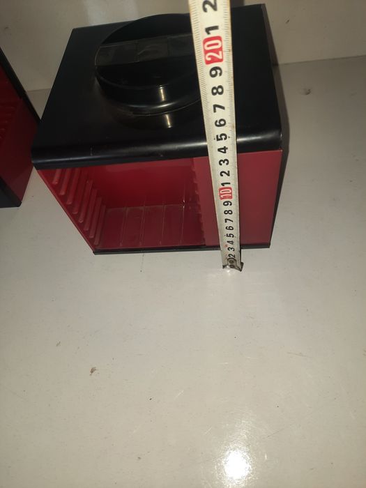 Ретро фонотека или касетник за аудиокасети