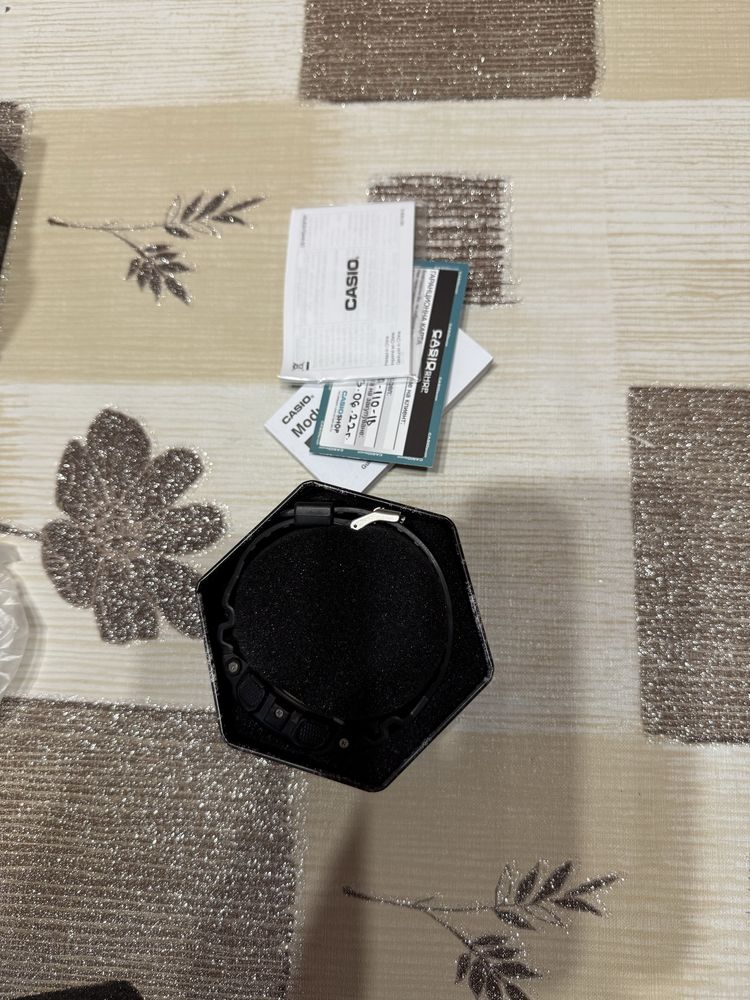 Часовник G shock черен