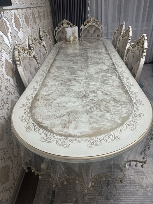 Продам     стол