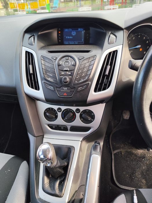 Ford focus 1.6 benzina..2012