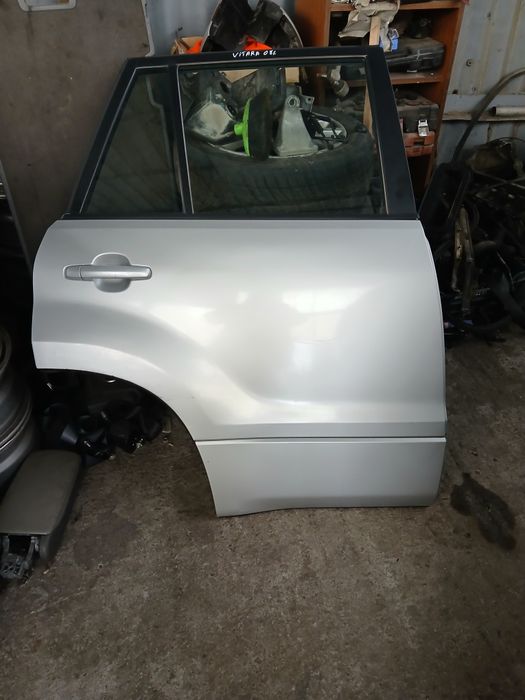 Задна дясна врата Suzuki Vitara