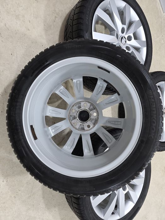 Jante Skoda Octavia 3 Golf 7 8 Caddy Touran 6Jx17 ET43 5x112