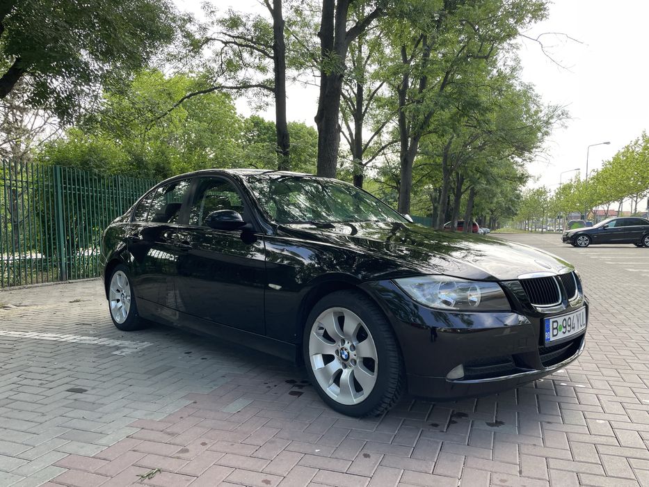 Bmw 318 i e90 benzina navigatie mare, scaune incalzite
