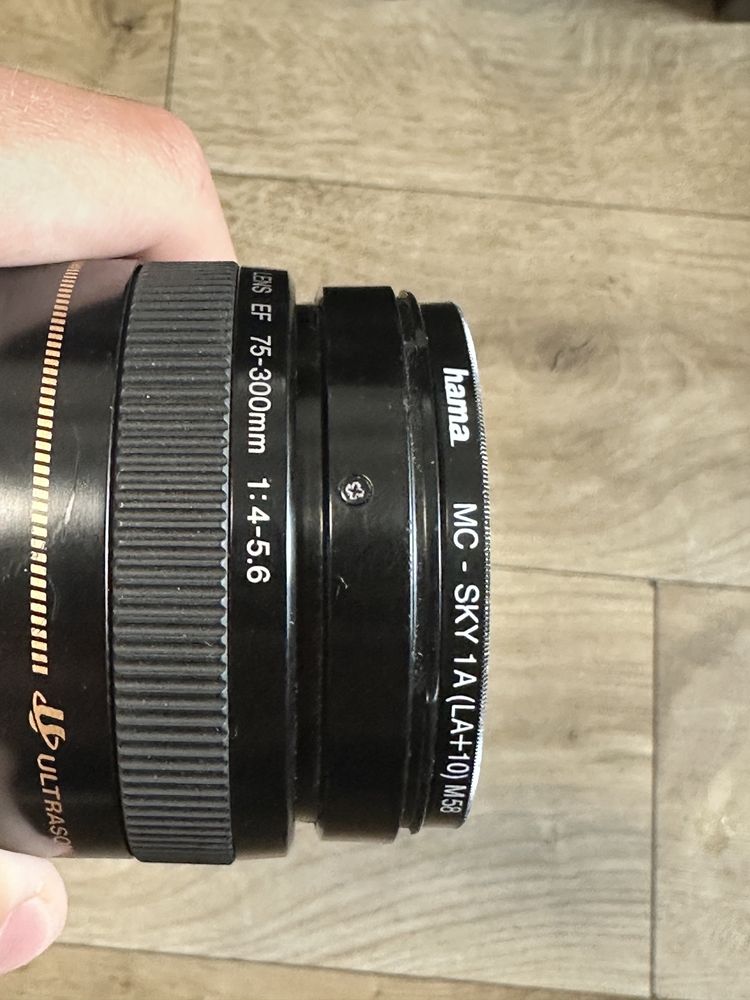Canon EF 75-300mm USM Teleobiectiv Zoom DSLR + Filtru Hama