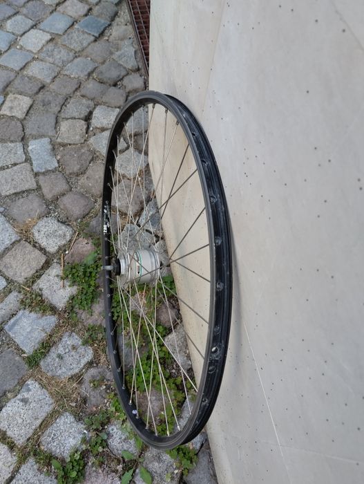 Капла задна Shimano 28 ' и две външни гуми Rubena Fl