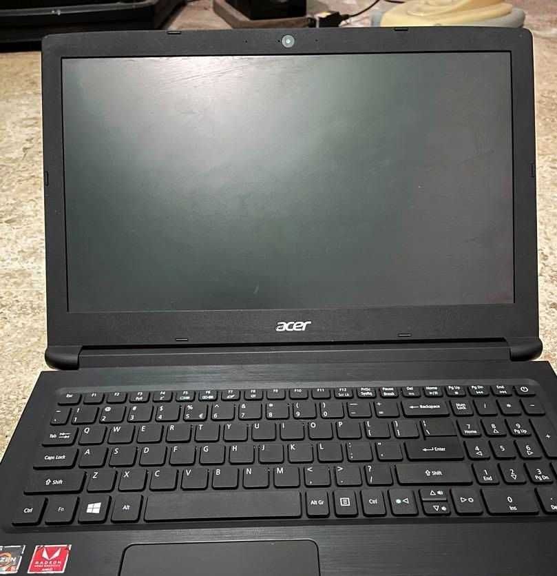 Vand laptop gaming Acer Ryzen