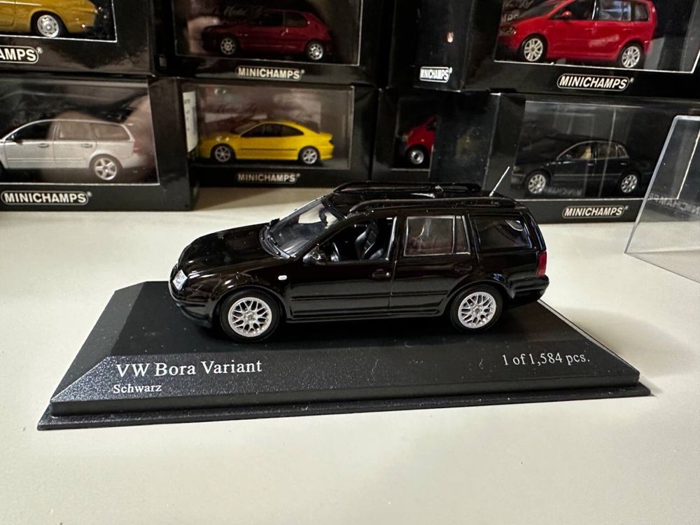 Macheta VolksWagen Bora Variant 1:43 Minichamps