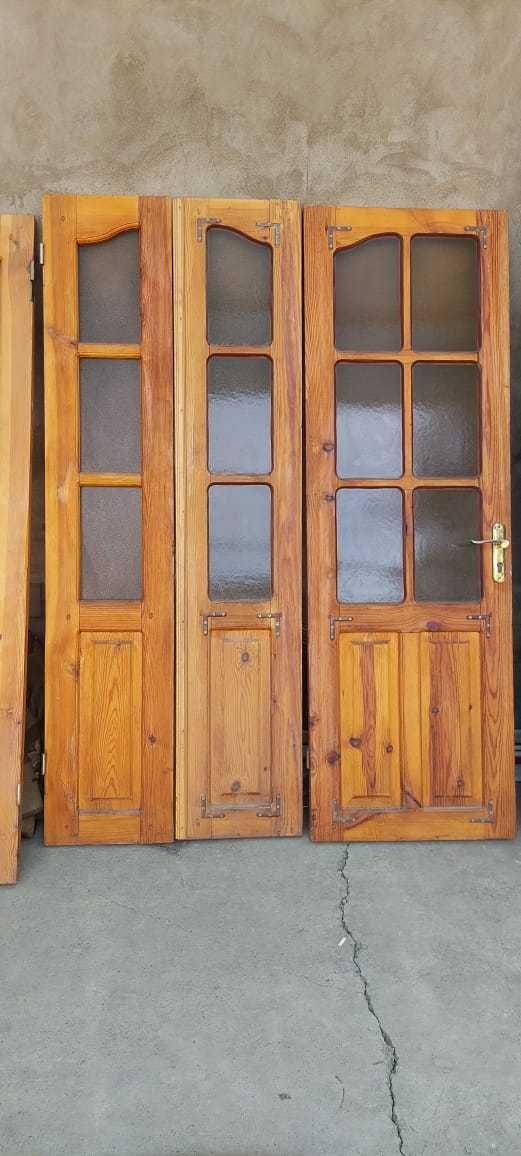 Двери деревянные межкомнатные, в хорошем состоянии.
