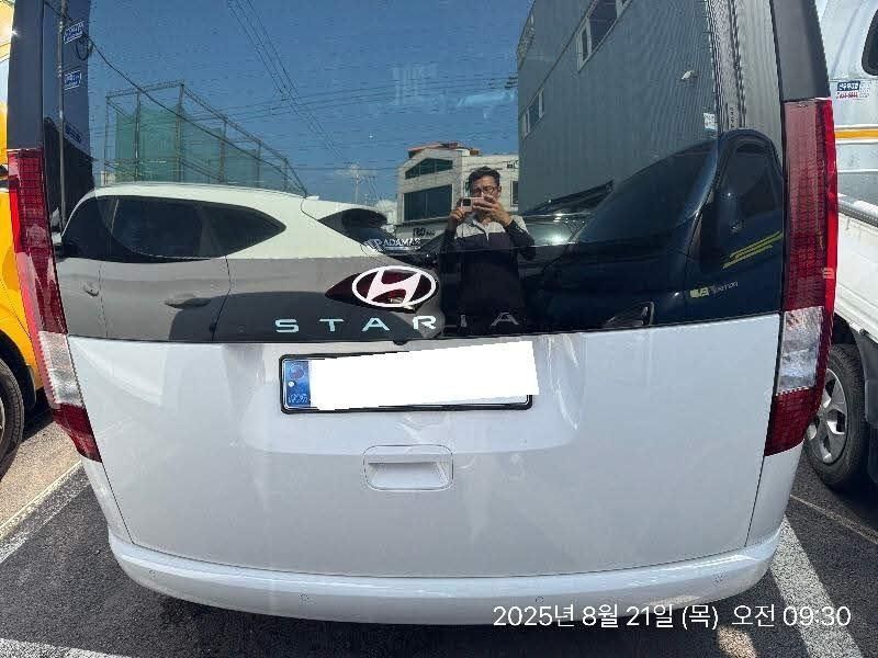 Хюндай стария. 2024. Гибрид