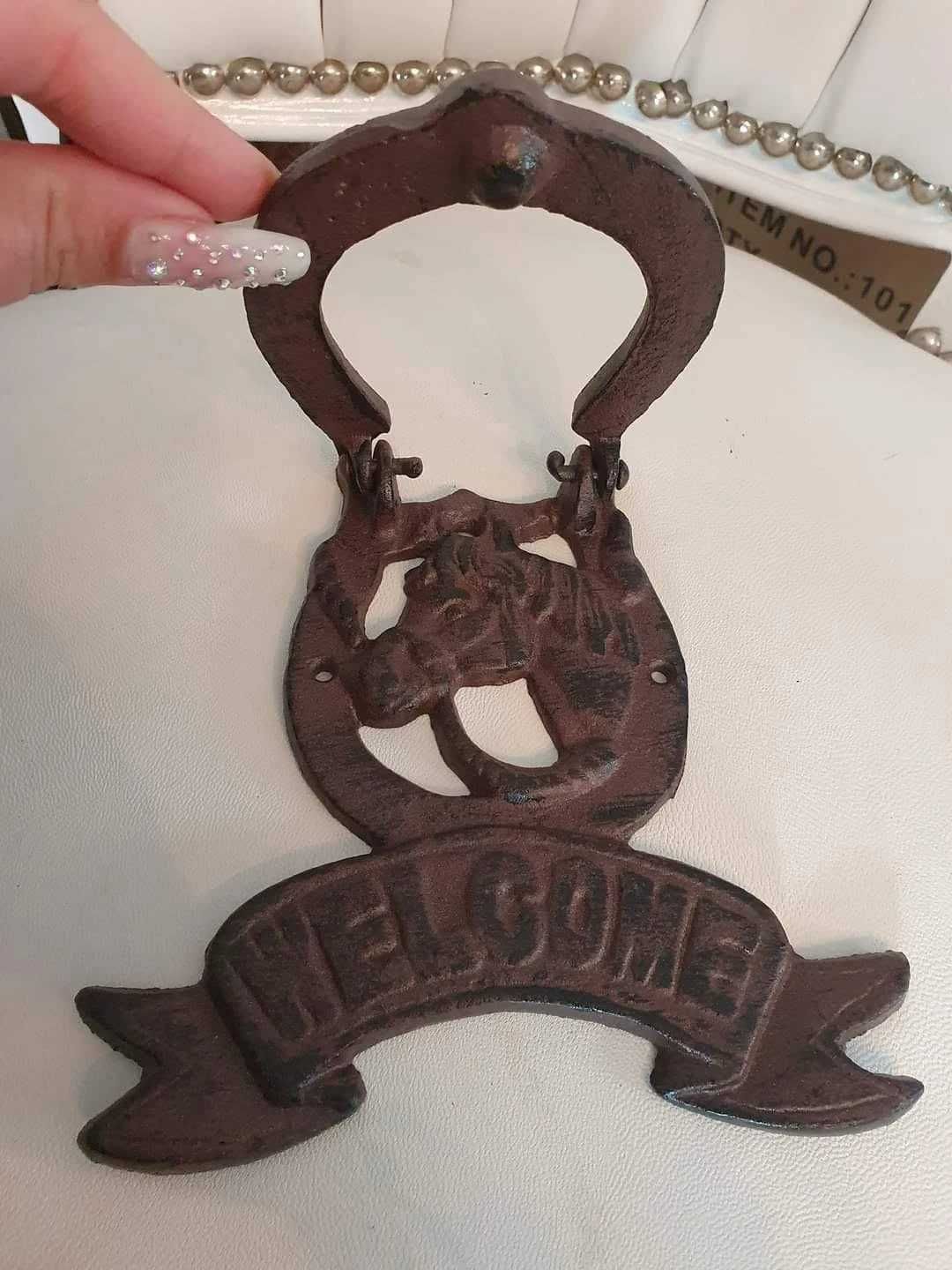 Bătător în ușă "welcome"