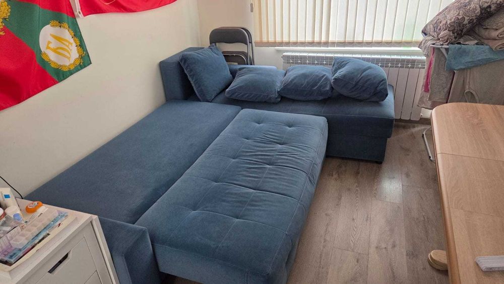 Син диван, ползван 2 години, много добро състояние
