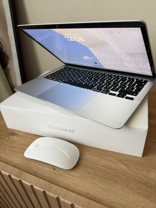 Apple MacBook Air M1 - 256GB + Magic Mouse 3
