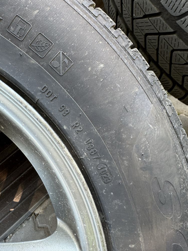 17-ки джанти с нови зимни гуми Pirelli 23г. 5x112