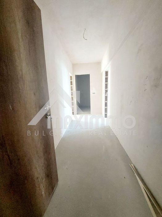 Продава се Двустаен апартамент в Варна, Цветен квартал - 58 кв.м за 1328 €/кв.м - Снимка #5