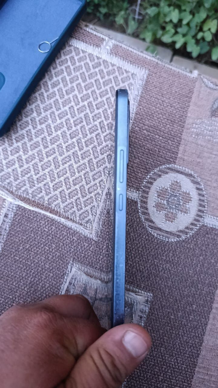 Продам Vivo v25e