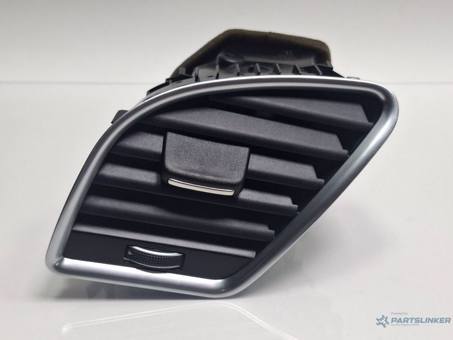 Grila ventilatie bord stanga AUDI A4 IV 8K2, B8 2007 - 2015 TDI CAGB, CJCB, CSUB 8T2820901F