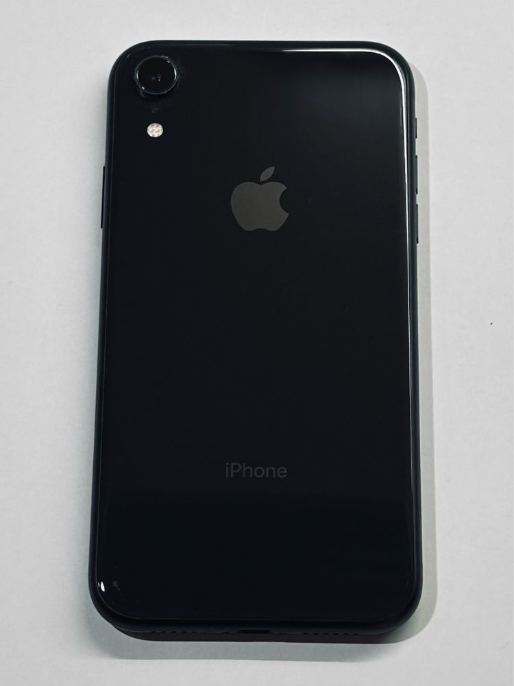 iPhone XR Black 93% battery