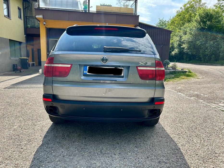 Bmw. X5 3.0 benzina . Model America