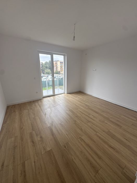 Vand casa tip duplex Micro 17