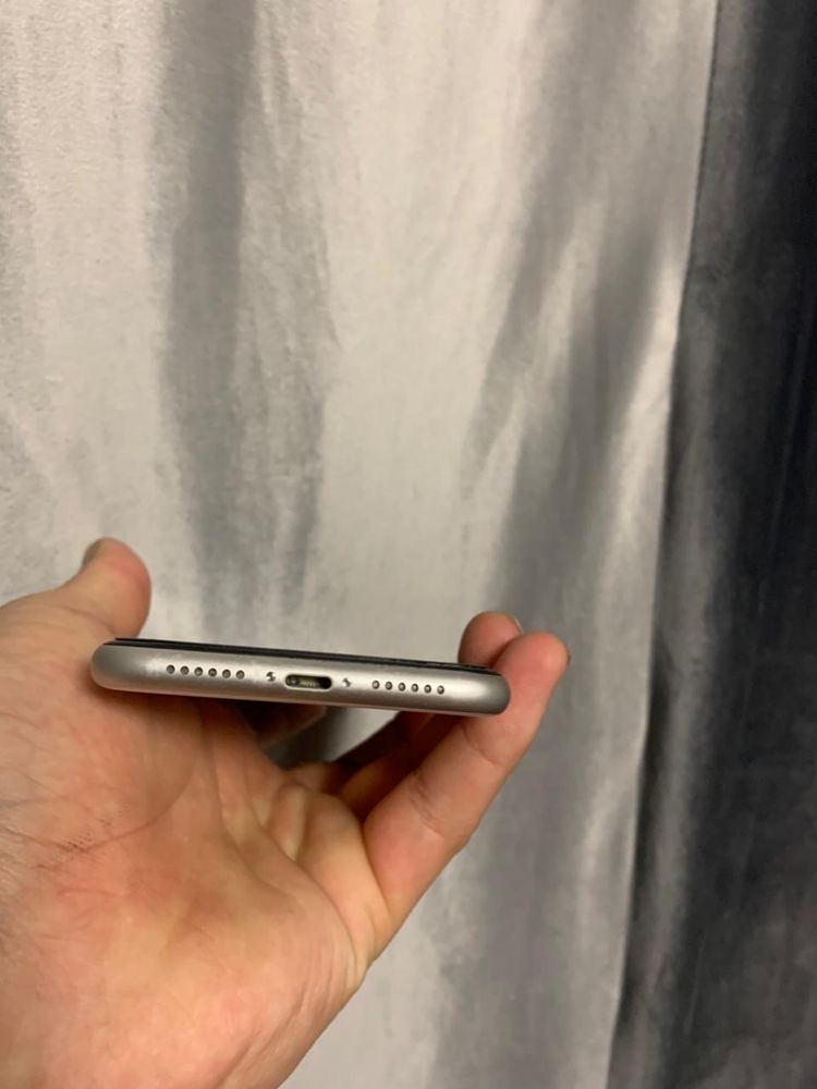 iphone 11 84% акб