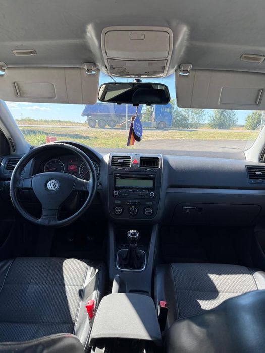 Volkswagen Golf 5 + GPL