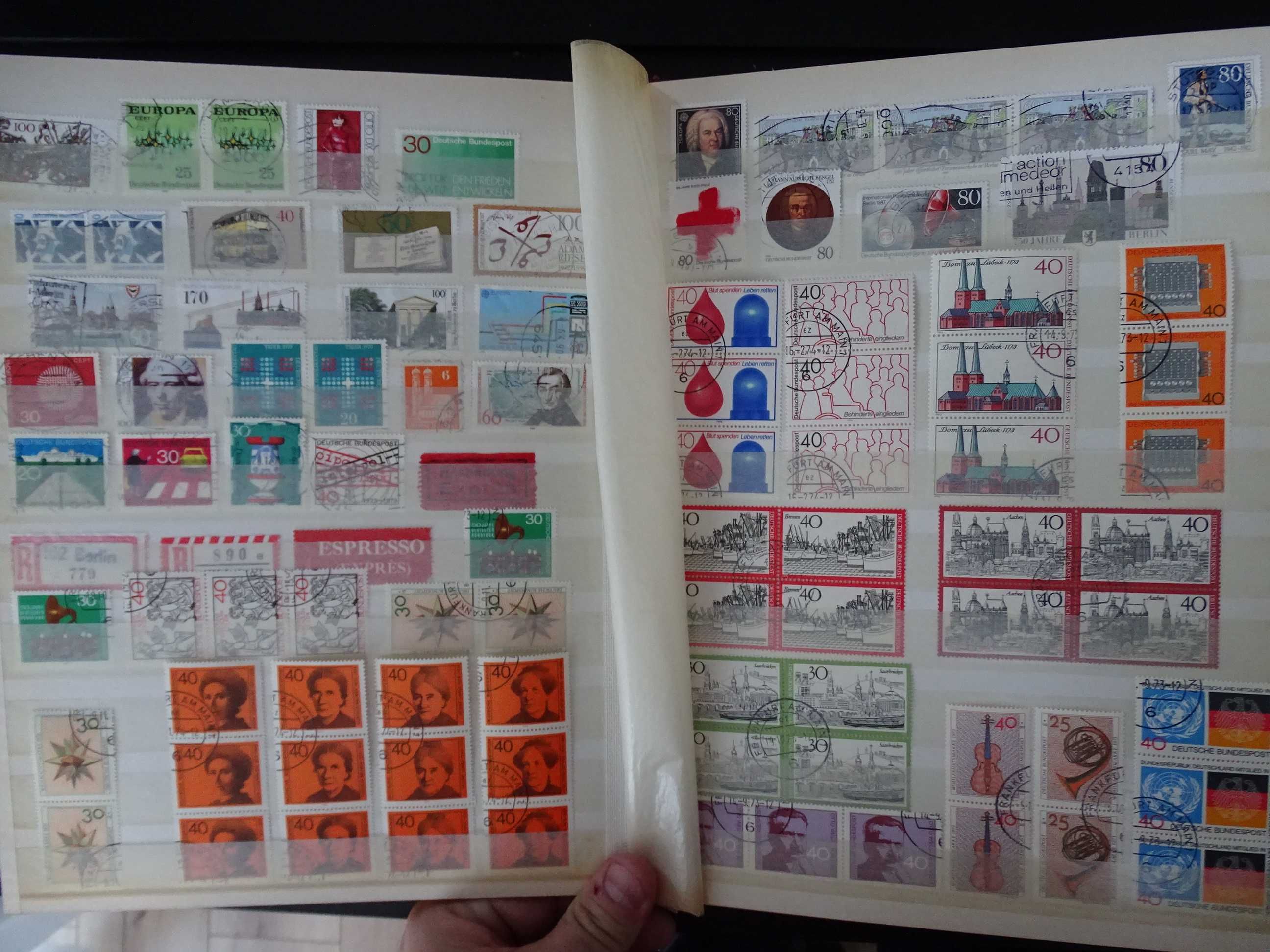 Germania Bund - Clasor cu timbre stampilate 1970-1990 (Lot 330)