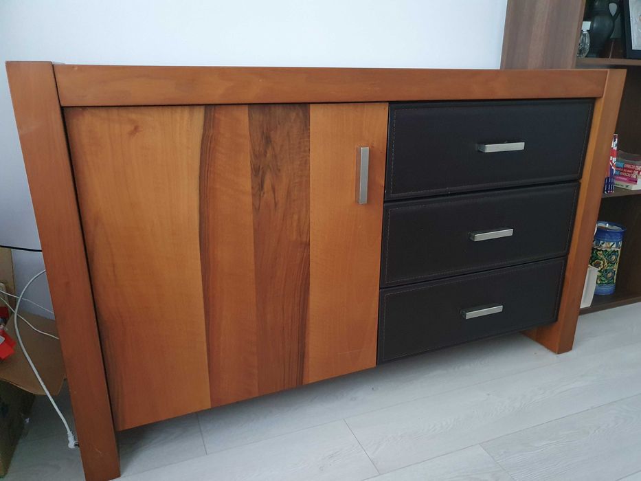 Comoda cu 2 noptiere Mobexpert