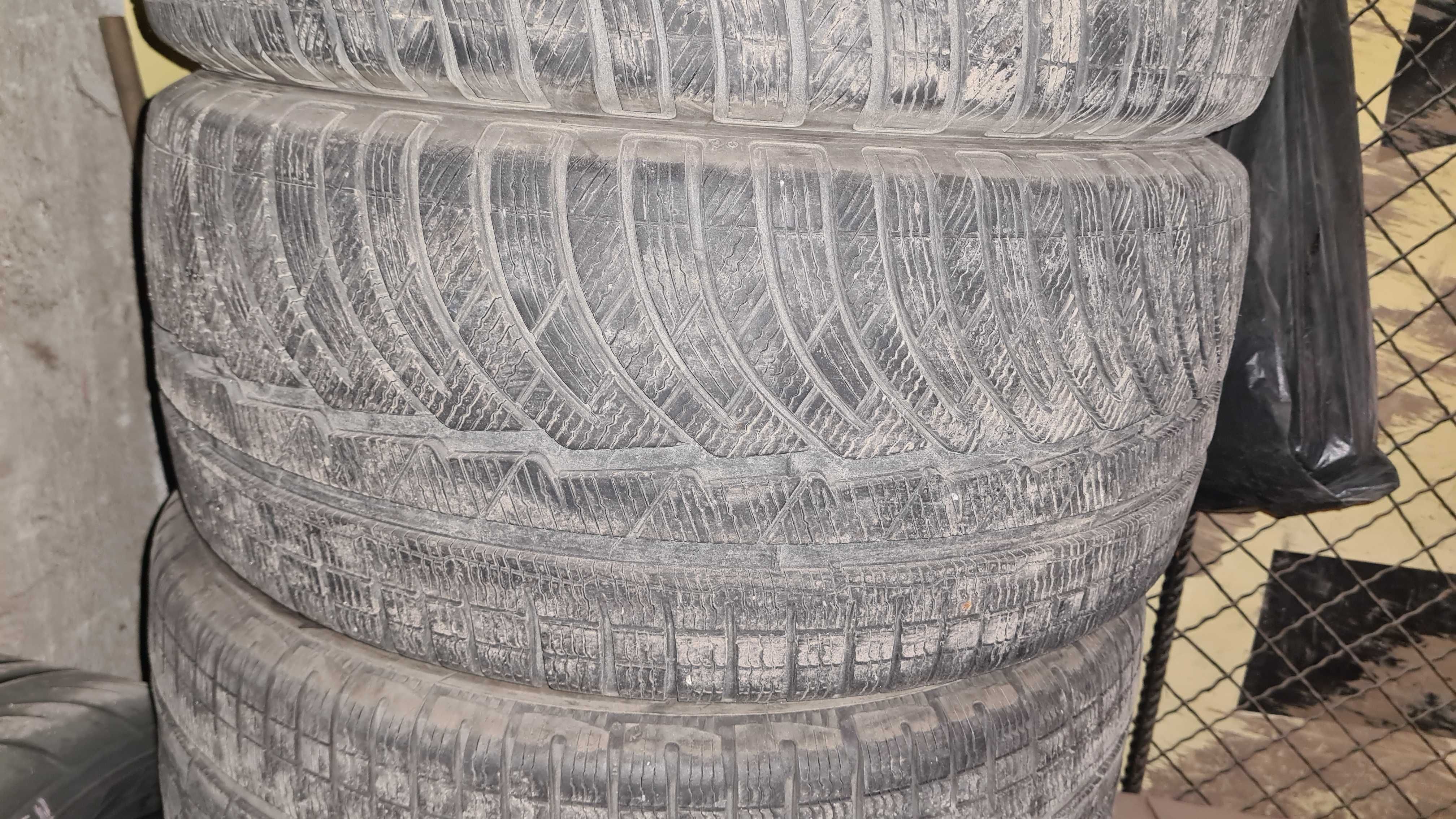 Зимни гуми Мишлен 245/40 R18