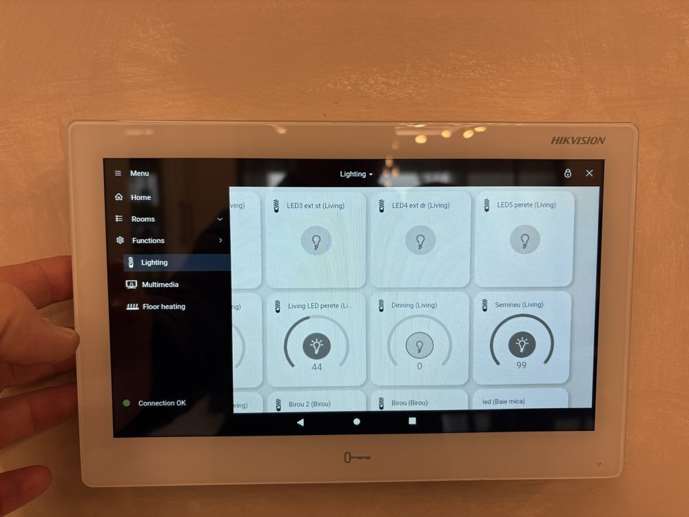 Vanzari echipamente , executie instalatii electrice, case smart