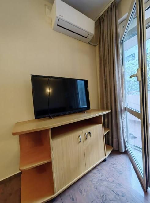 Дава се под наем Тристаен апартамент в Пловдив, Кършияка - 90 кв.м за 450 € - Снимка #2