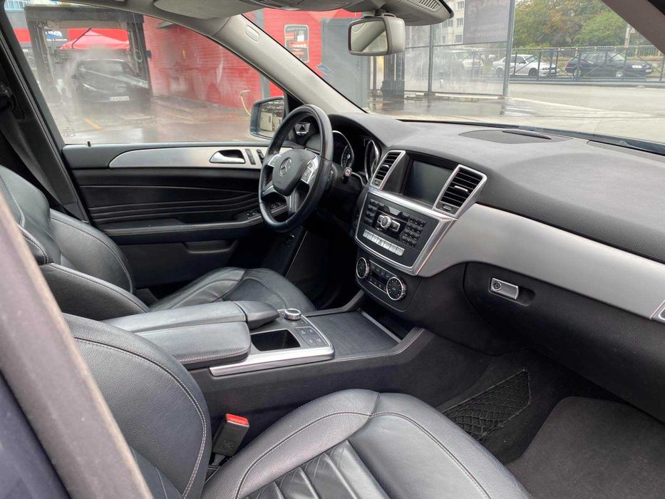 Продавам Mercedes ML 350 4 Matic