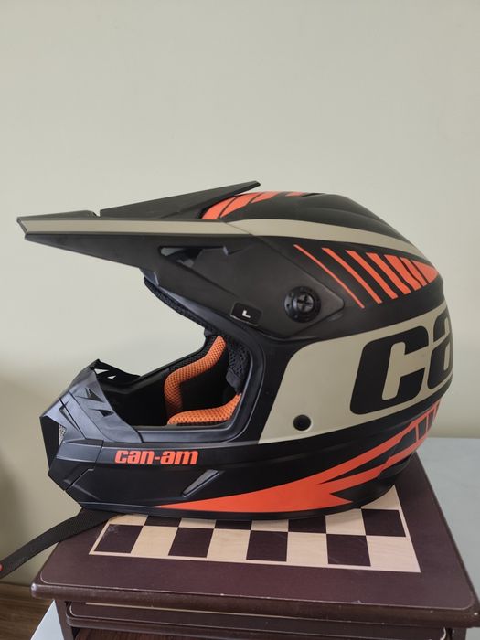 Каска за мотор Can-am
