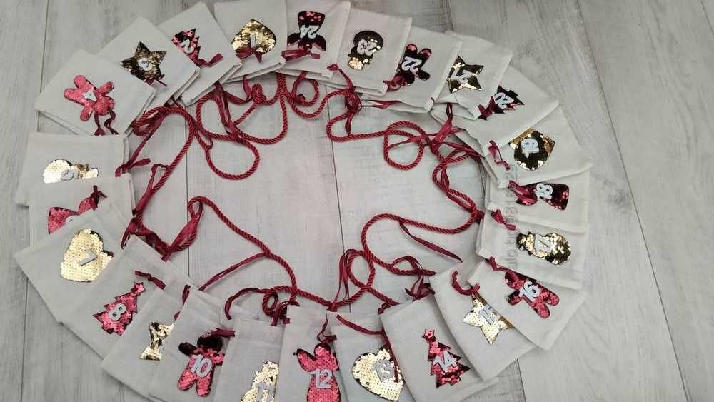 Коледен адвент календар 24 дена до Коледа тип герлянд