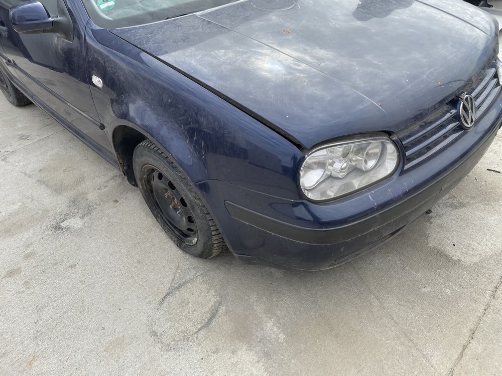 Bara fata completa + grile + grile centrale Volkswagen Golf 4