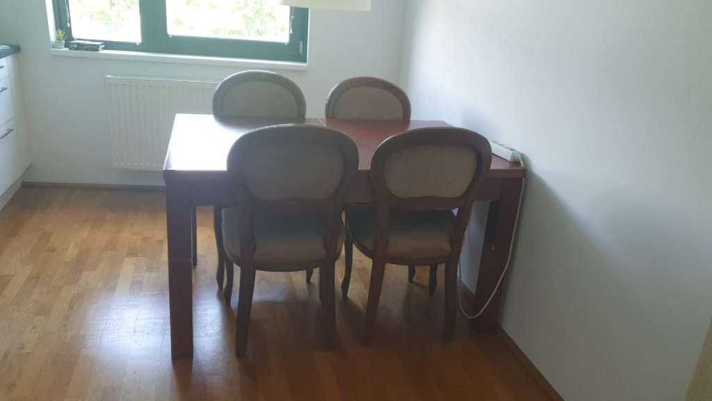 Masa extensibila cu 4 Scaune Baroc
