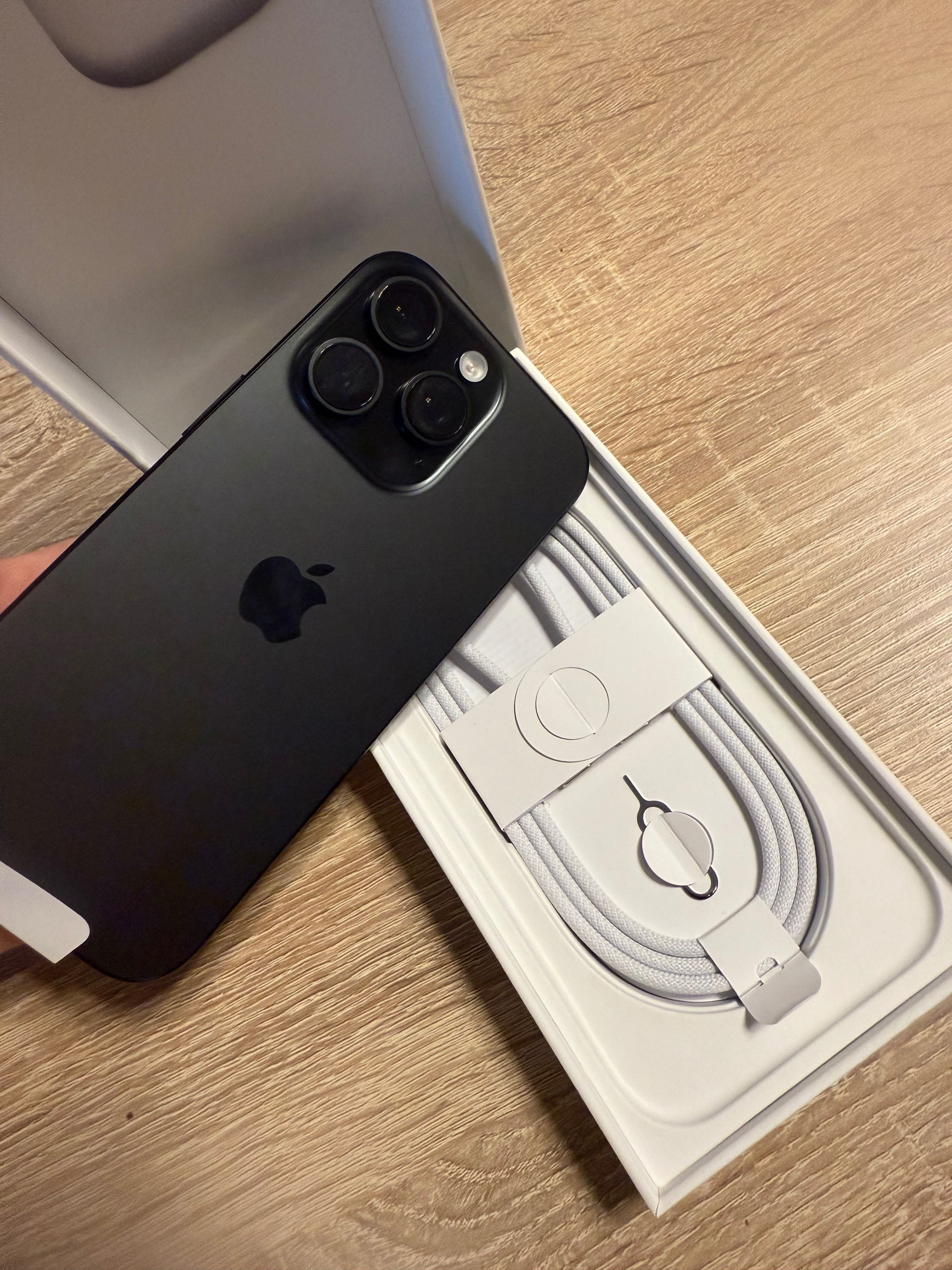 Чисто НОВ IPhone 16 Pro 2200 лв 256 GB