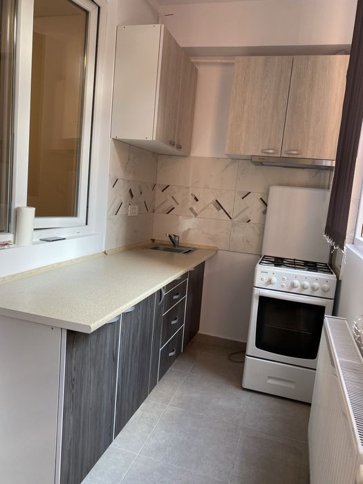 Inchiriez Apartament