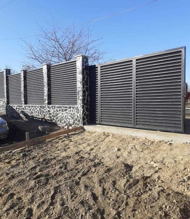 Vând garduri plasa,șapcă metalica,tip jaluzea,tabla cutata .