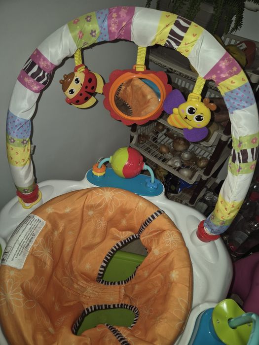 Centru de activitati cu trambulina