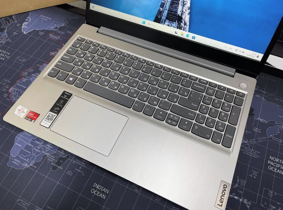 Lenovo ideapad 3 - AMD Athlon Silver/4Gb/SSD256Gb
