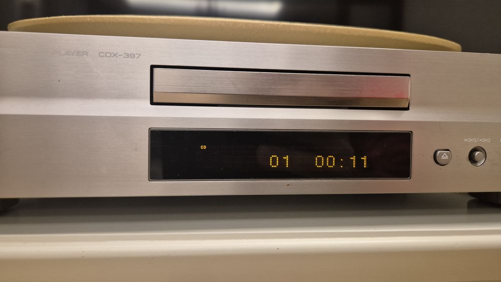CD player Yamaha CDX-397