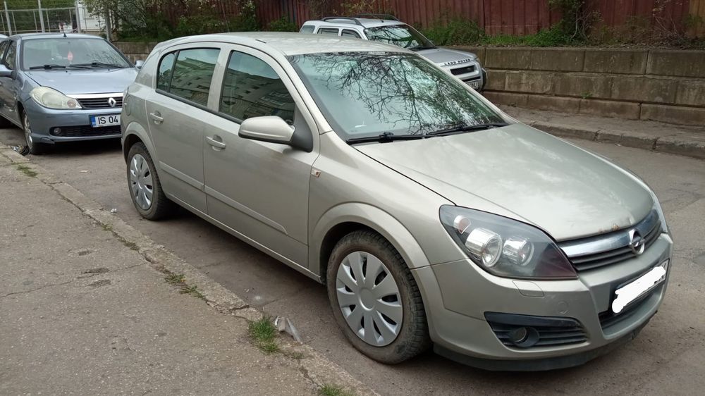 Vînd Opel Astra 2007