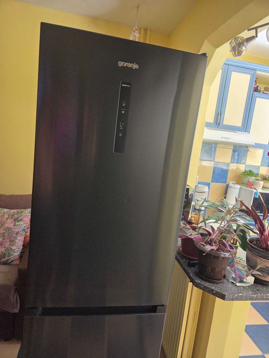 Хладилник с фризер Gorenje
