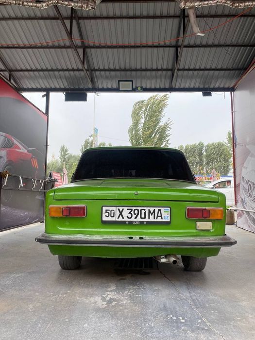 Vaz 2101 sotiladi