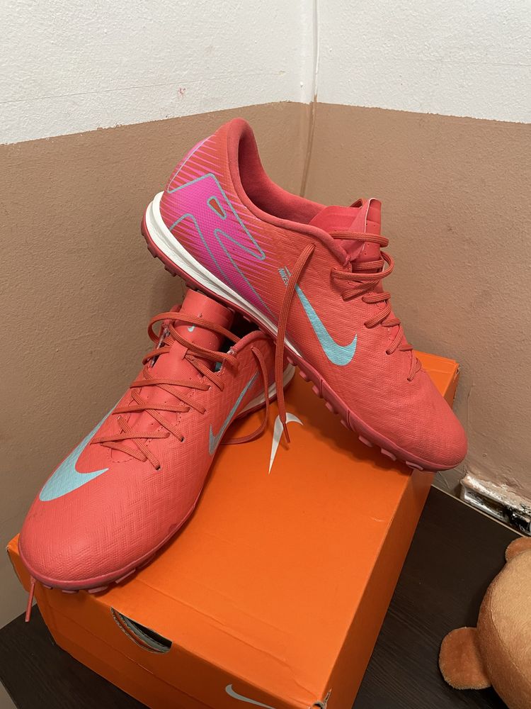 Nike mercurial 42,5