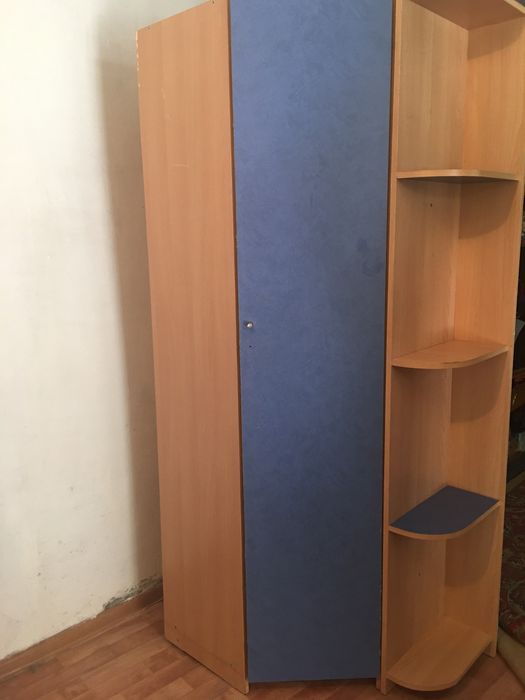 Угловой шкаф с приставкой