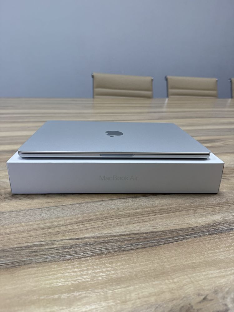Macbook Air M2 13.6 inch (Silver) USA