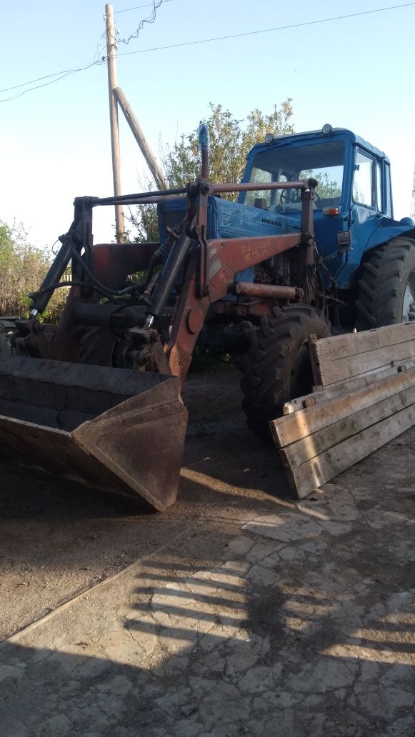Продам трактор МТЗ 82 с куном